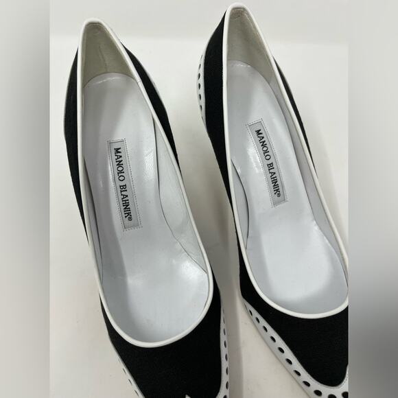 NEW Manolo Blahnik Western Retro Wingtip Black White Pointed Toe Pump size 38.5 - Picture 4 of 7